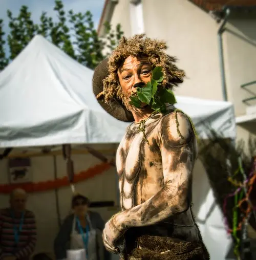 La fête de la sorcellerie à Bonnu