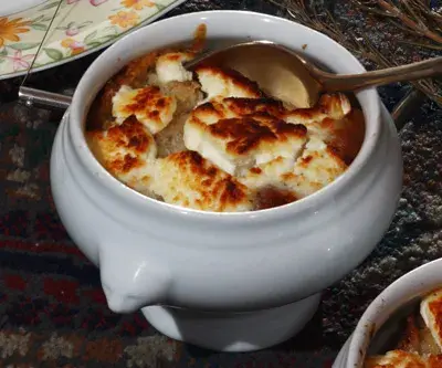 Repas soupe au fromage au restaurant Lou Paouzadou