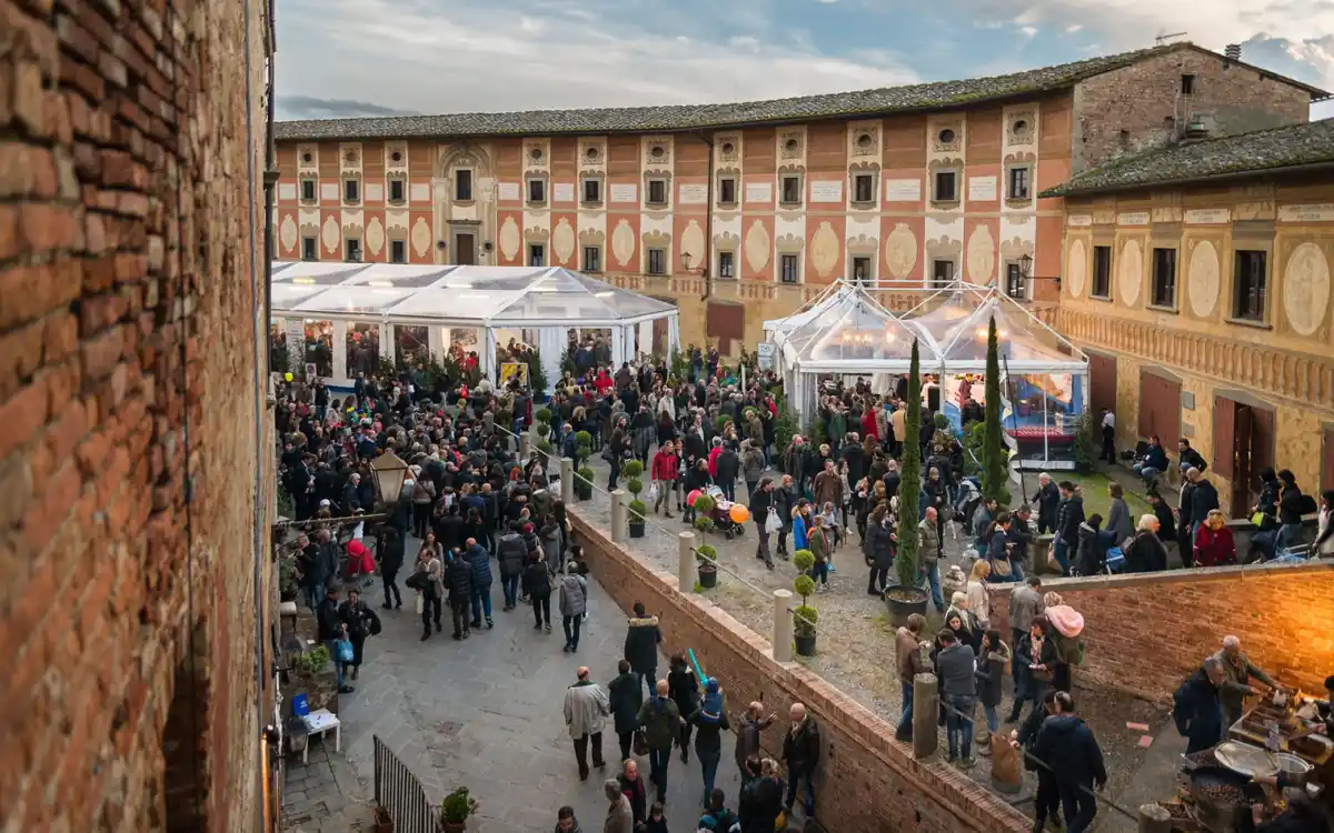 Mostra Mercato Nazionale del Tartufo Bianco di San Miniato